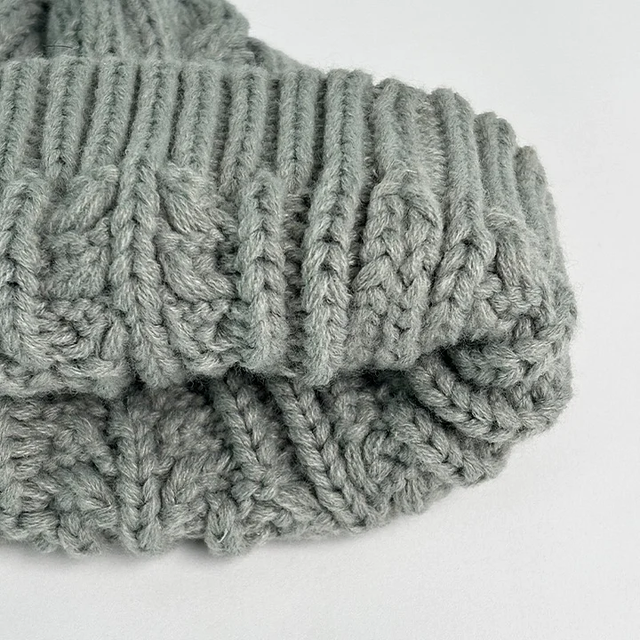 Unisex Irregular Thick Knitted Hat|